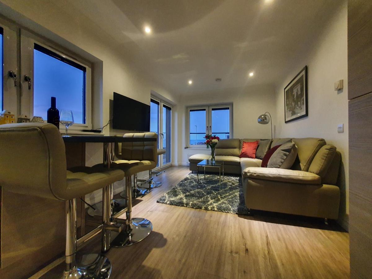 22 Waters Edge Banff Appartement Buitenkant foto